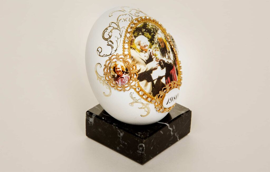1980 Commemorative Egg