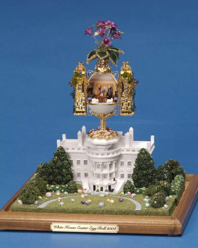 2004 Commemorative Egg