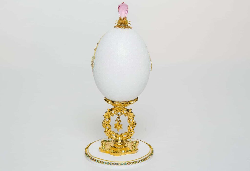 2018 Commemorative egg - back