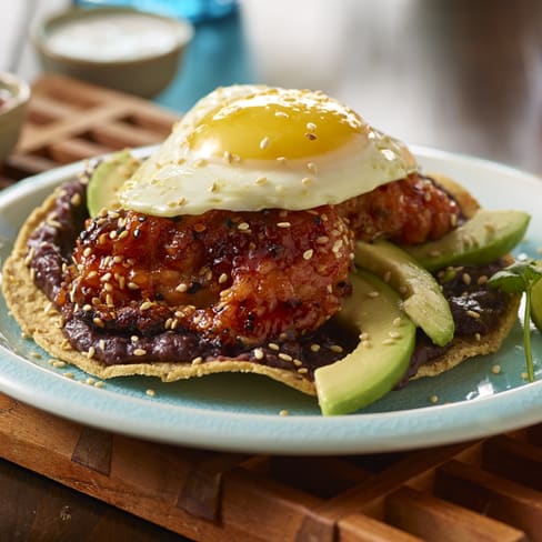 KOREAN FRIED CHICKEN TOSTADA
